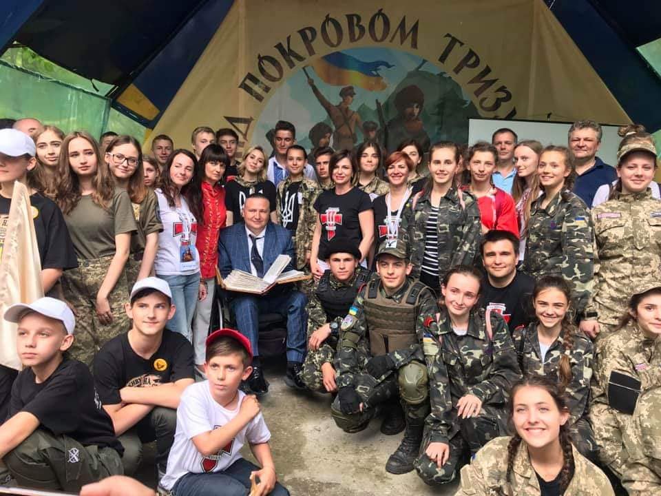 НА КИЇВЩИНІ ВІДБУВСЯ IV ВСЕУКРАЇНСЬКИЙ ФЕСТИВАЛЬ «ПІД ПОКРОВОМ ТРИЗУБА». В рамках якого була проведена презентація «Книги Добра». (КОДА)