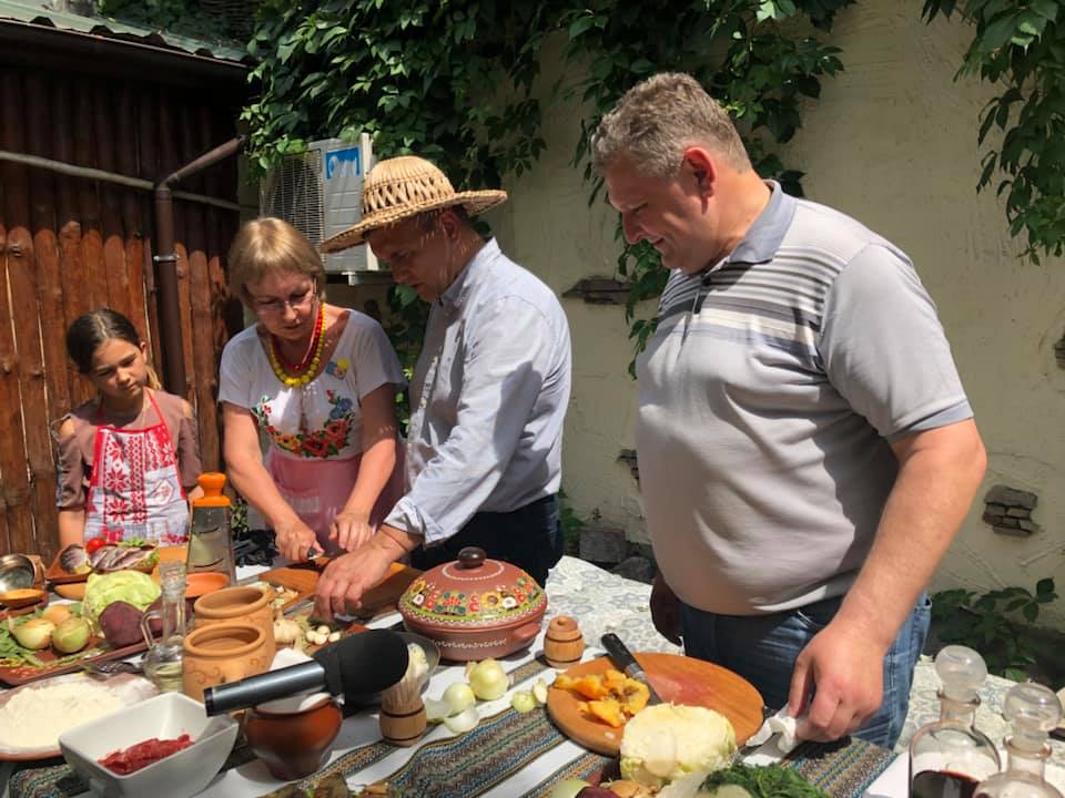 У Кременчуці представили міжнародний культурно-соціальний проєкт «Таємниці України для тебе» (ВІДЕО)