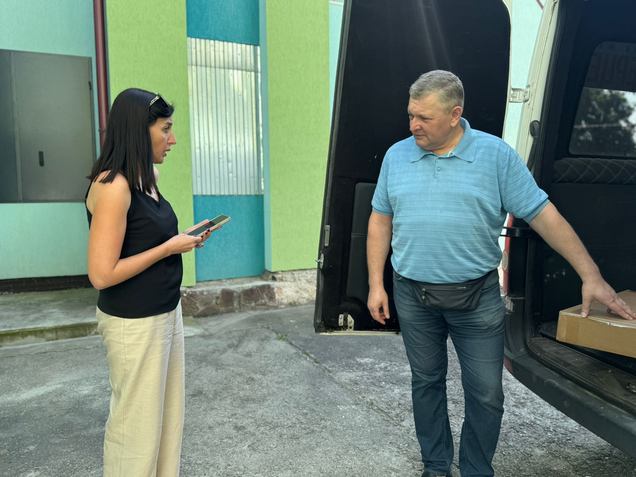 Команда Благодійного фонду «Чисті серцем» передала гуманітарну допомогу для Струпківського ЗДО «Дюймовочка», Благодійної організації «Коломийський благодійний фонд “Крокус”», Дошкільного навчального закладу (ясла-садок) №18 «Зернятко» та Коломийської інфекційної лікарні