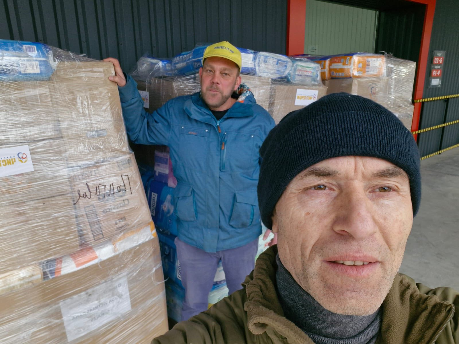 Понад 10 000 памперсів і дитячий одяг: гуманітарна допомога від «Чисті серцем»