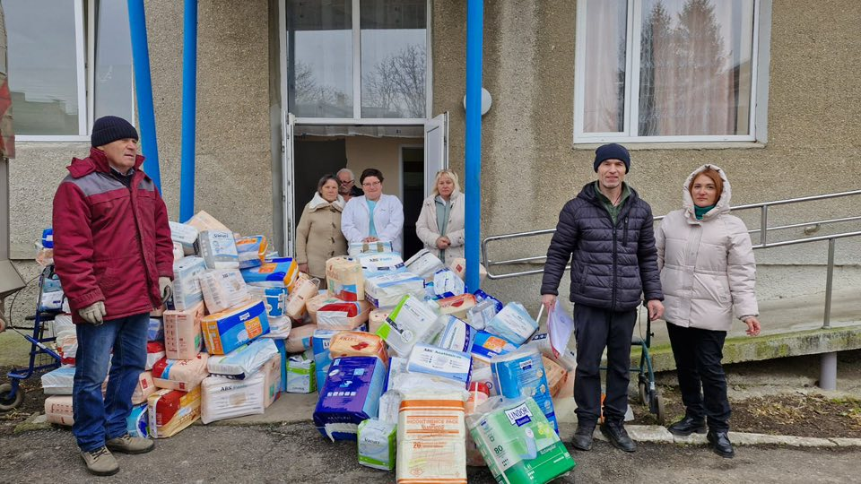 Комп’ютери, підгузки та побутова техніка: гуманітарна допомога від «Чисті серцем»